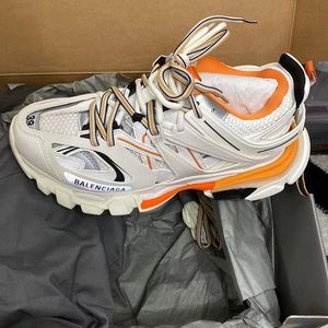 balenciaga sneaker orange size 39